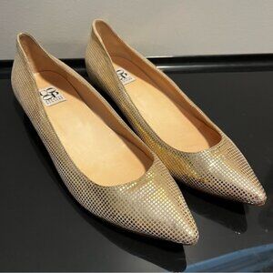 Barney's - Coop | Italian Flats